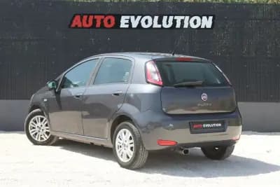 Vendo Fiat Punto 2013 - 7700 EUR, 97000 km - AUTO.MOTO.pt