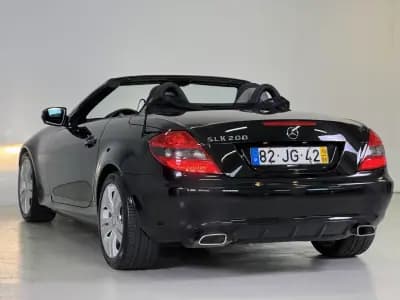 Vendo Mercedes-Benz SLK 200 2010 - 17950 EUR, 112597 km - AUTO.MOTO.pt