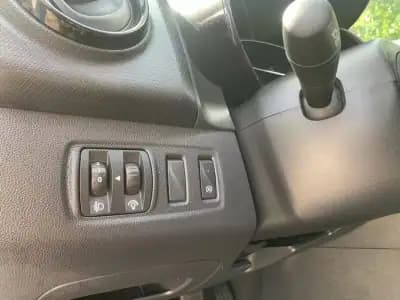 Vendo Renault Clio Sport Tourer 2019 - 13999 EUR, 127245 km - AUTO.MOTO.pt