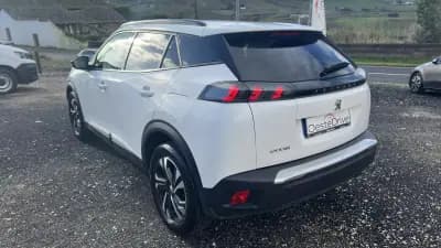 Vendo Peugeot 2008 2022 - 20900 EUR, 68000 km - AUTO.MOTO.pt
