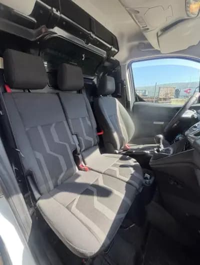 Vendo Ford Transit Connect 2014 - 10900 EUR, 227000 km - AUTO.MOTO.pt