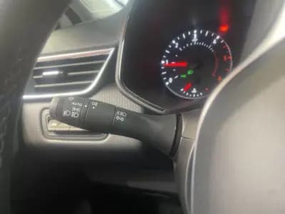 Vendo Renault Clio 2022 - 17899 EUR, 38000 km - AUTO.MOTO.pt