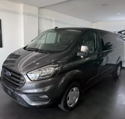 Vendo Ford Transit Custom 2022 - 34000 EUR, 140000 km - AUTO.MOTO.pt