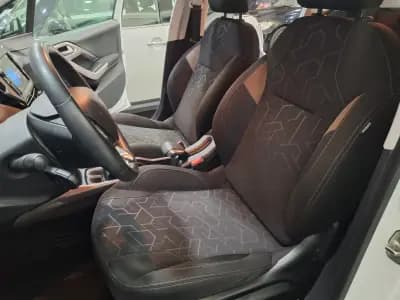 Vendo Peugeot 2008 2015 - 9740 EUR, 120266 km - AUTO.MOTO.pt