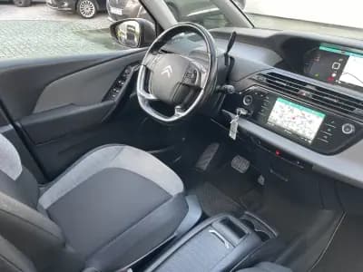 Sell Citroën C4 Grand Picasso 2017 - 13995 EUR, 113714 km - AUTO.MOTO.pt