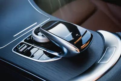 Vendo Mercedes-Benz C 220 2020 - 30900 EUR, 169000 km - AUTO.MOTO.pt