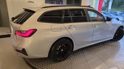Vendo BMW 330 2021 - 22500 EUR, 213862 km - AUTO.MOTO.pt