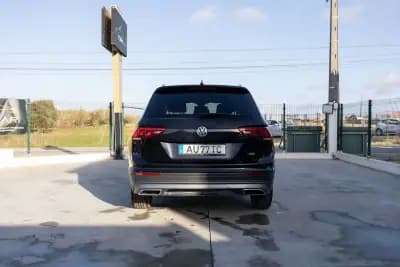 Sell Volkswagen Tiguan Allspace 2018 - 29890 EUR, 105000 km - AUTO.MOTO.pt