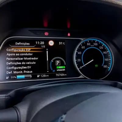 Vendo Nissan Leaf 2019 - 13990 EUR, 76769 km - AUTO.MOTO.pt