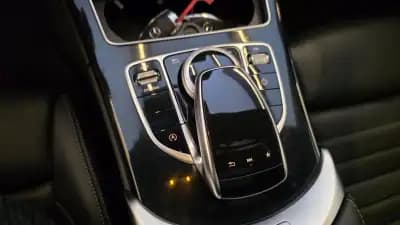 Vendo Mercedes-Benz C 220 2018 - 29900 EUR, 179960 km - AUTO.MOTO.pt