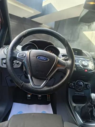 Sell Ford Fiesta 2017 - 10750 EUR, 128000 km - AUTO.MOTO.pt
