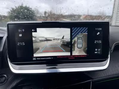 Vendo Peugeot 2008 2021 - 17900 EUR, 95000 km - AUTO.MOTO.pt