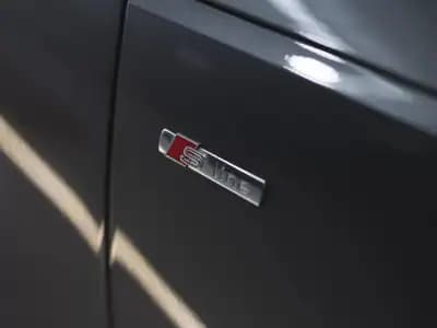 Sell Audi A4 Avant 2018 - 25990 EUR, 107000 km - AUTO.MOTO.pt