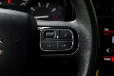 Vendo Citroën C3 2021 - 10750 EUR, 139047 km - AUTO.MOTO.pt