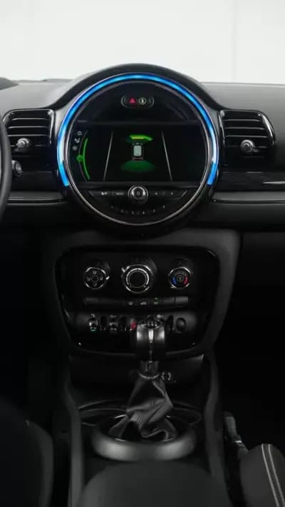 Vendo MINI Clubman 2018 - 24999 EUR, 131000 km - AUTO.MOTO.pt