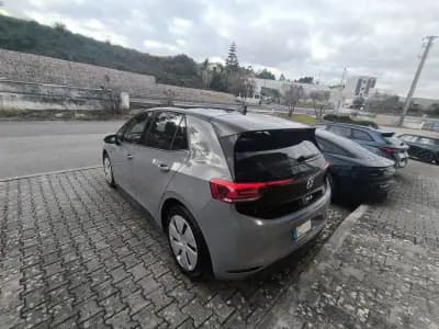 Vendo Volkswagen ID.3 2023 - 25890 EUR, 14500 km - AUTO.MOTO.pt