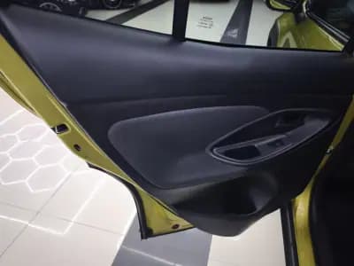 Sell Toyota Yaris Cross 2021 - 29950 EUR, 86189 km - AUTO.MOTO.pt