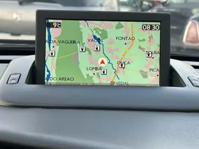 Vendo Peugeot 3008 2014 - 10950 EUR, 233000 km - AUTO.MOTO.pt