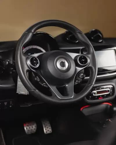 Sell Smart Fortwo Cabrio 2020 - 15450 EUR, 45000 km - AUTO.MOTO.pt