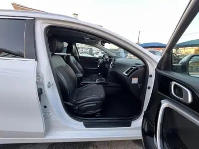 Vendo Kia Ceed SW 2020 - 18450 EUR, 180000 km - AUTO.MOTO.pt