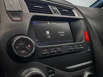 Vendo DS DS5 2015 - 14950 EUR, 117000 km - AUTO.MOTO.pt