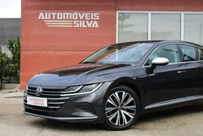 Vendo Volkswagen Arteon 2021 - 25990 EUR, 155000 km - AUTO.MOTO.pt
