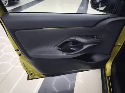 Sell Toyota Yaris Cross 2021 - 29950 EUR, 86189 km - AUTO.MOTO.pt