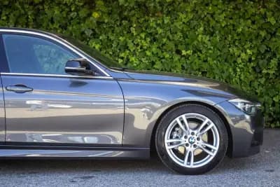 Vendo BMW 330 2016 - 21900 EUR, 146000 km - AUTO.MOTO.pt