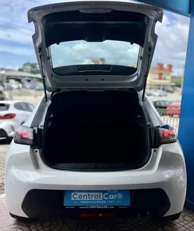 Vendo Peugeot 208 2022 - 15950 EUR, 71000 km - AUTO.MOTO.pt