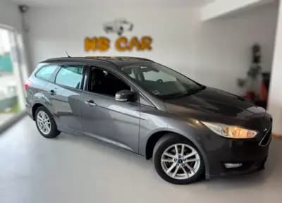 Vendo Ford Focus SW 2015 - 10850 EUR, 153000 km - AUTO.MOTO.pt