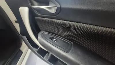 Vendo BMW 118 2018 - 22490 EUR, 92000 km - AUTO.MOTO.pt