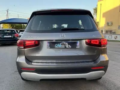 Sell Mercedes-Benz GLB 200 2021 - 28450 EUR, 180000 km - AUTO.MOTO.pt