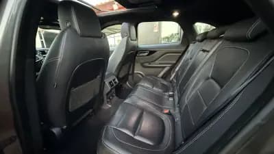 Vendo Jaguar F-Pace 2018 - 24990 EUR, 165000 km - AUTO.MOTO.pt