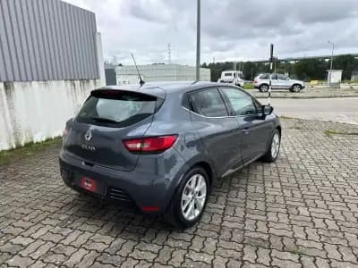 Sell Renault Clio 2019 - 11490 EUR, 113000 km - AUTO.MOTO.pt