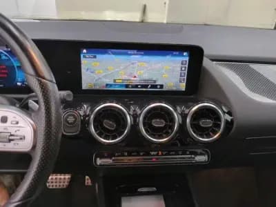 Sell Mercedes-Benz GLA 250 2021 - 36900 EUR, 66000 km - AUTO.MOTO.pt