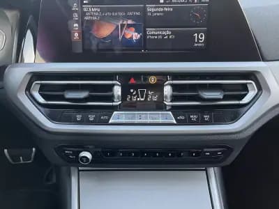 Vendo BMW 320 2021 - 31950 EUR, 80000 km - AUTO.MOTO.pt