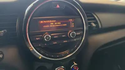 Vendo MINI One 2015 - 10900 EUR, 134360 km - AUTO.MOTO.pt