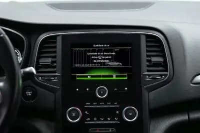 Vendo Renault Mégane Sport Tourer 2017 - 14950 EUR, 84000 km - AUTO.MOTO.pt