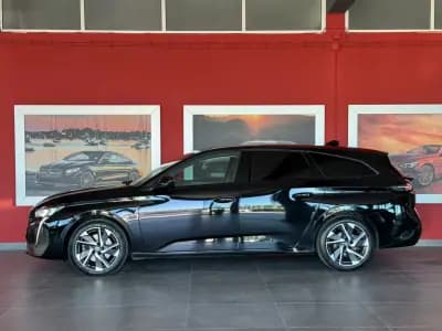 Vendo Peugeot 308 SW 2022 - 19990 EUR, 123591 km - AUTO.MOTO.pt