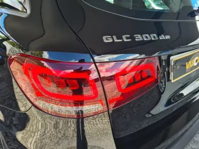 Sell Mercedes-Benz GLC 300 2021 - 46990 EUR, 61000 km - AUTO.MOTO.pt