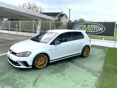 Vendo Volkswagen Golf 2017 - 33900 EUR, 55447 km - AUTO.MOTO.pt