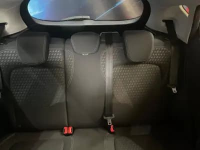 Vendo Ford Fiesta 2021 - 13999 EUR, 80000 km - AUTO.MOTO.pt