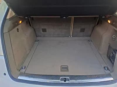 Vendo Audi Q5 2011 - 17500 EUR, 175000 km - AUTO.MOTO.pt