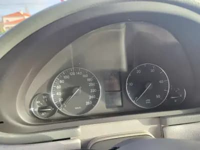 Sell Mercedes-Benz C 220 2005 - 6900 EUR, 382000 km - AUTO.MOTO.pt