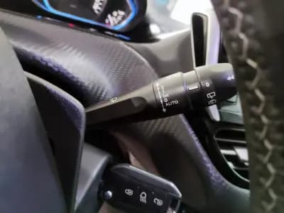 Sell Peugeot 2008 2018 - 13250 EUR, 37000 km - AUTO.MOTO.pt