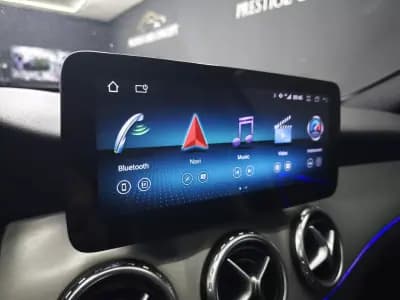 Vendo Mercedes-Benz GLA 200 2014 - 22950 EUR, 245585 km - AUTO.MOTO.pt