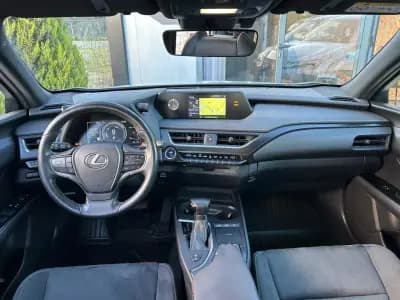 Vendo Lexus UX 250h 2021 - 31990 EUR, 54656 km - AUTO.MOTO.pt