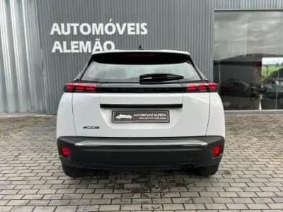 Sell Peugeot 2008 2024 - 21000 EUR, 31894 km - AUTO.MOTO.pt