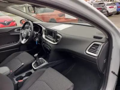 Vendo Kia Ceed SW 2020 - 15500 EUR, 58500 km - AUTO.MOTO.pt