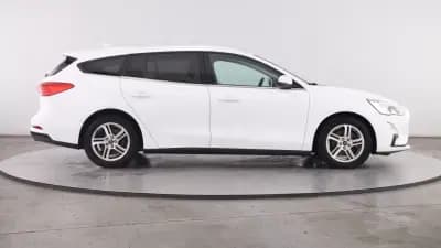 Vendo Ford Focus SW 2019 - 11999 EUR, 150121 km - AUTO.MOTO.pt